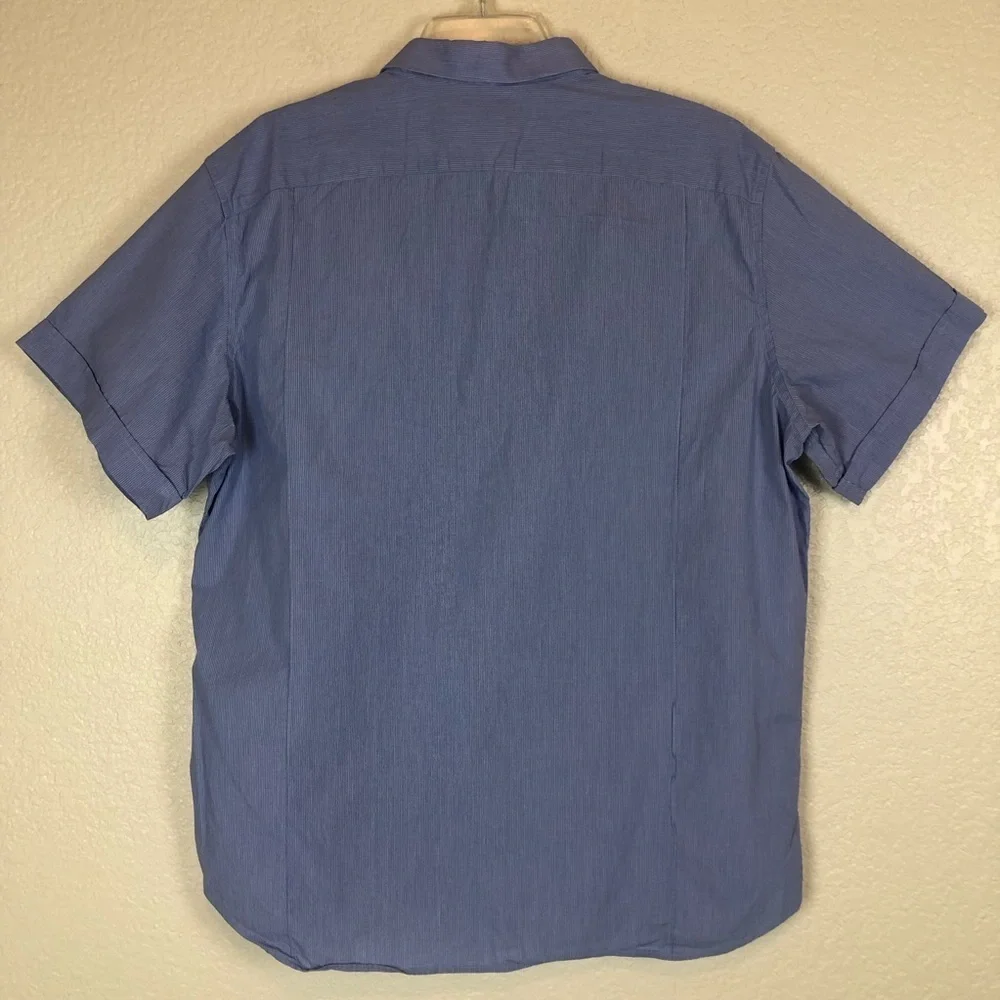 Banana Republic Men's Blue Thin Striped Short Sleeve Button Down Shirt size XL